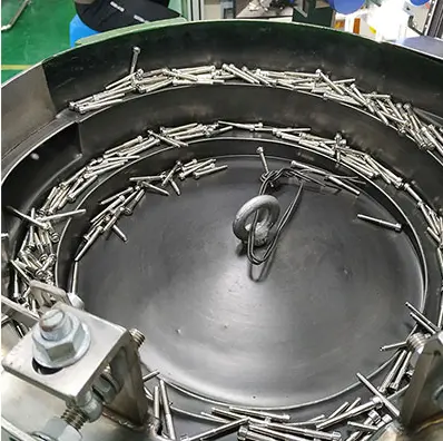 Tire Valves Defect Detection System